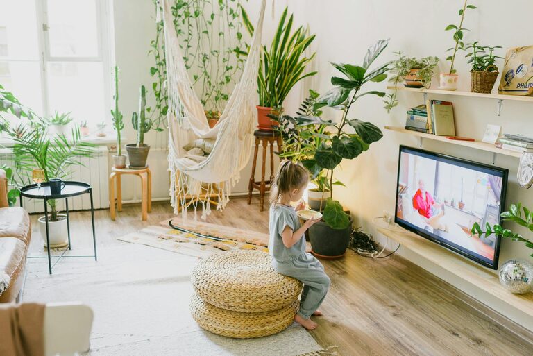 Tips for Creating a Cosy and Inviting Living Room Space at Home